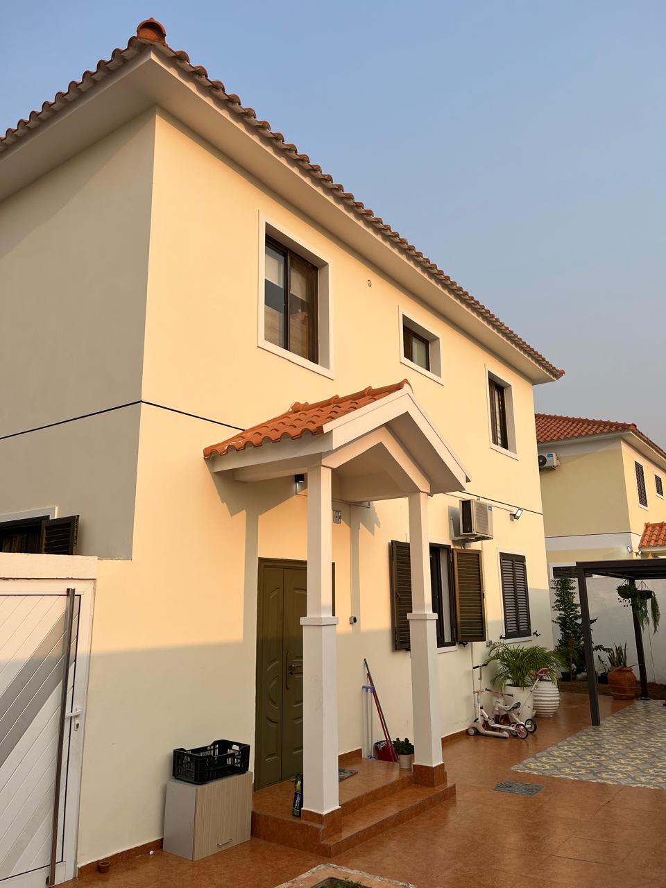 DISPONÍVEL PARA ARRENDAMENTO - Imagem 4