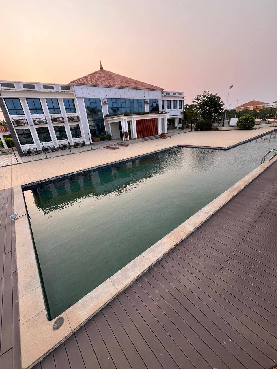 DISPONÍVEL PARA ARRENDAMENTO - Imagem 5