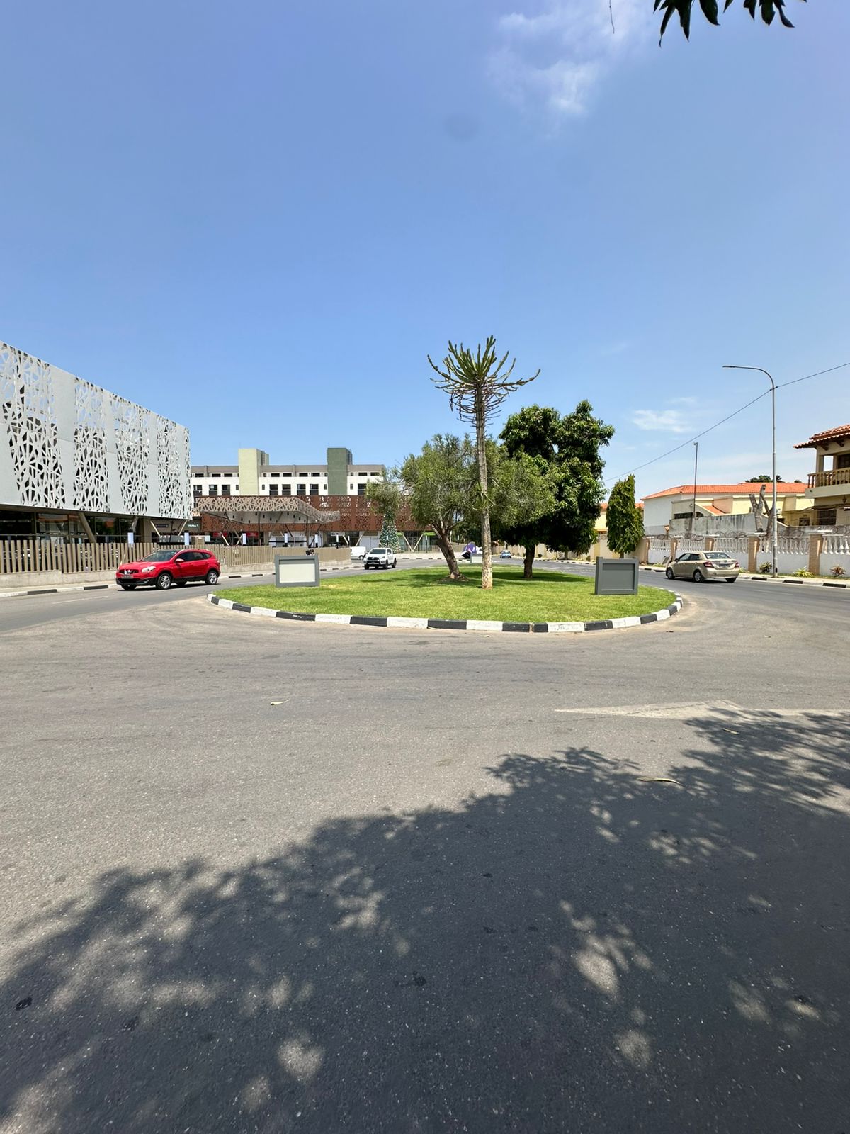 VENDE-SE ESTE TERRENO COM REGISTO PREDIAL, ESPAÇO MAGNÍFICO