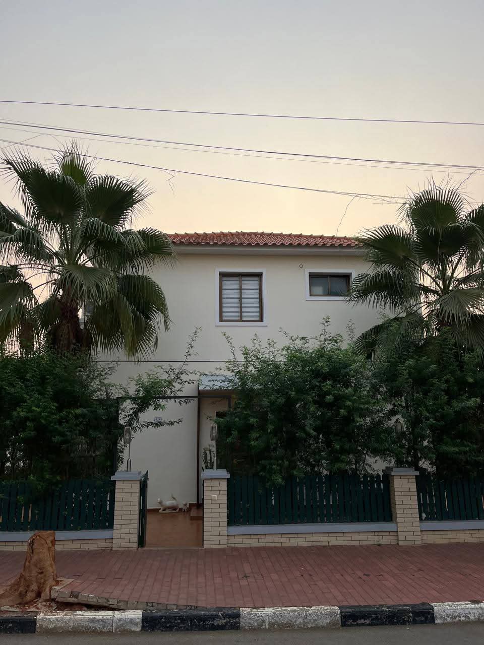 DISPONÍVEL PARA ARRENDAMENTO - Imagem 2