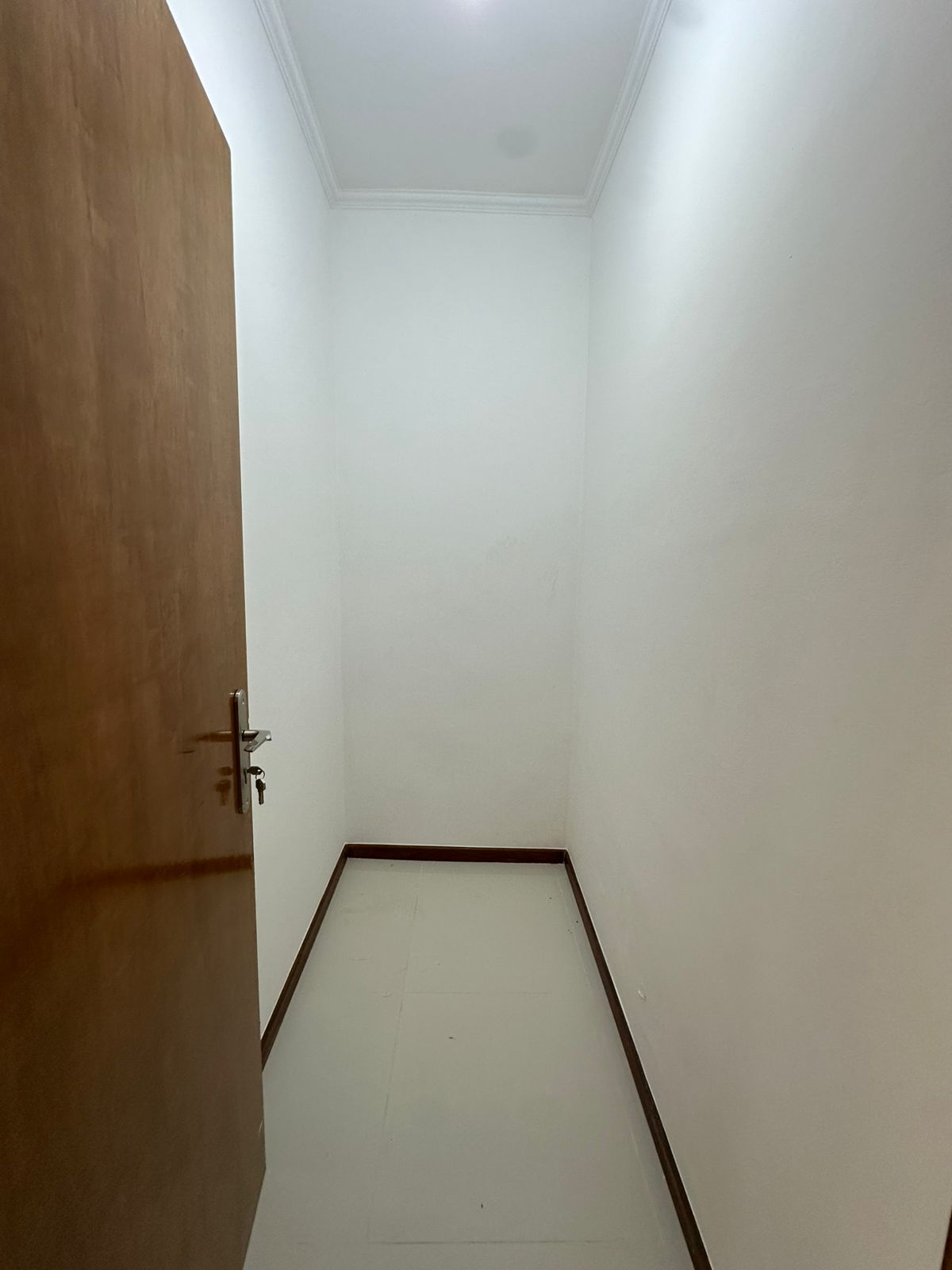 ARRENDAMENTO: VIVENDA V3 NO PATRIOTA VIVENDA V3 LOCALIZADA NO PATRIOTA, DISPONÍVEL PARA ARRENDAMENTO. - Imagem 7