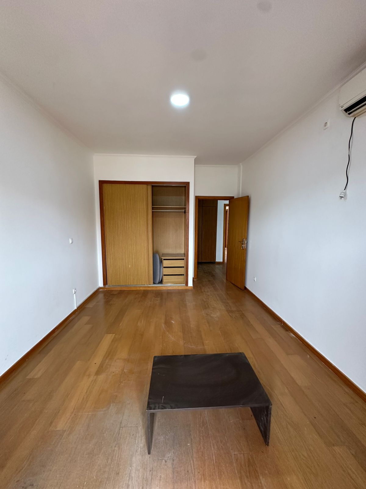 ARRENDAMENTO: VIVENDA V3 NO PATRIOTA VIVENDA V3 LOCALIZADA NO PATRIOTA, DISPONÍVEL PARA ARRENDAMENTO. - Imagem 15