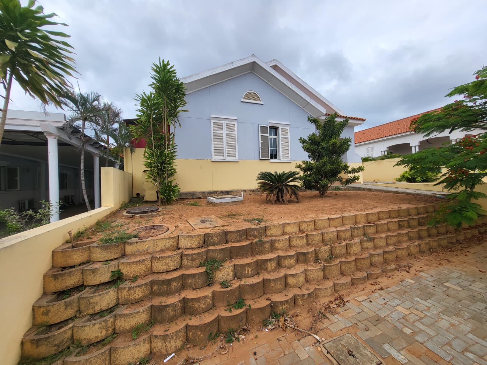 VENDE-SE VIVENDA LOCALIZADO NO TALATONA CONDOMÍNIO CAJUEIRO ZR-1 - Imagem 2