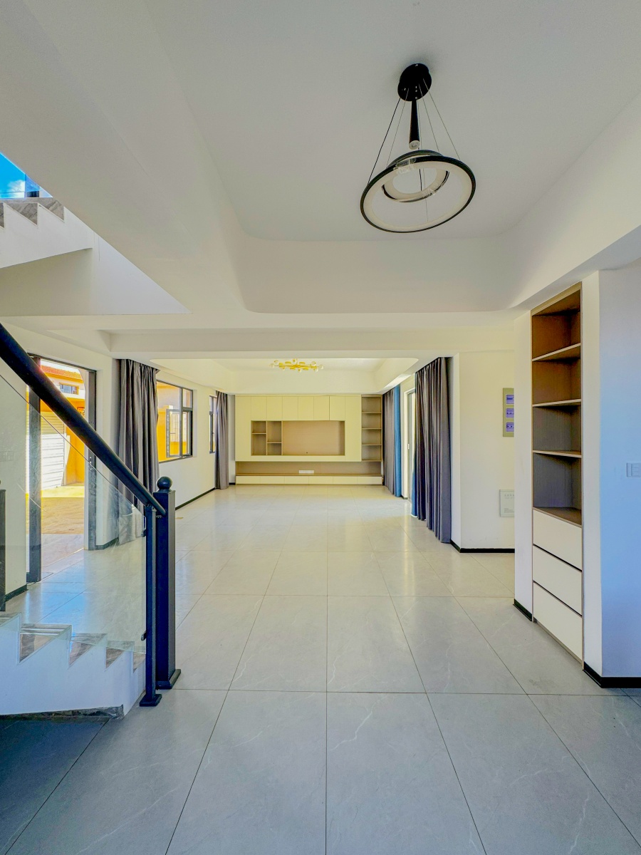 À VENDA: VIVENDA V4+1 DUPLEX NO CONDOMÍNIO TAIXIN ALVORECER, AV. IMPERIAL SANTANA, NO KILAMBA - Imagem 7