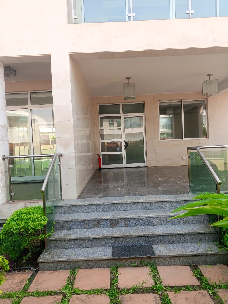 VENDE-SE VIVENDA V3 NO CONDOMÍNIO SODIMO