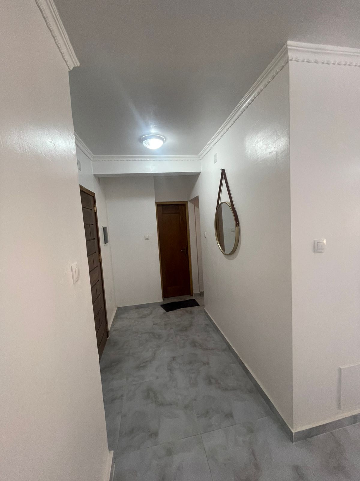 À VENDA: APARTAMENTO T1 NO CONDOMÍNIO CIDADE UNIVERSITÁRIA - CAMAMA - Imagem 2