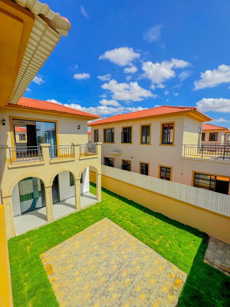 À VENDA: VIVENDA V4+1 DUPLEX NO CONDOMÍNIO TAIXIN ALVORECER, AV. IMPERIAL SANTANA, NO KILAMBA - Imagem 12