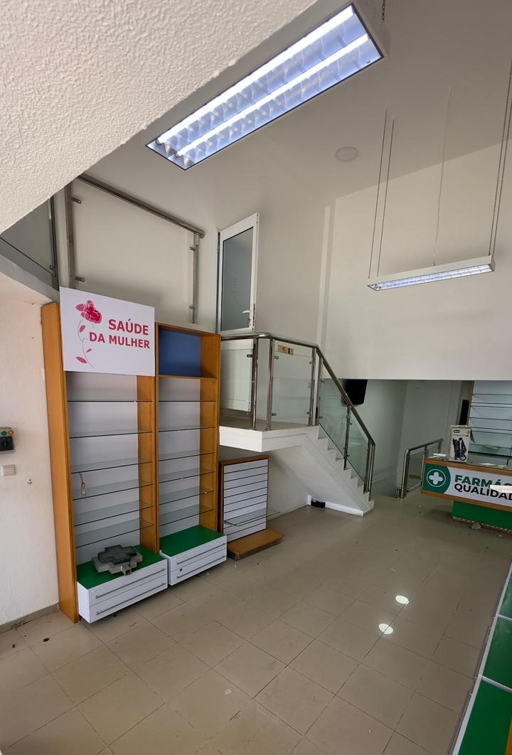 DISPONÍVEL PARA VENDA | ESTABELECIMENTO COMERCIAL (FARMÁCIA)